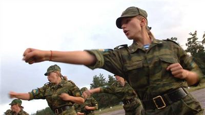 Служба по контракту в российской армии для девушек: процесс поступления и оплата